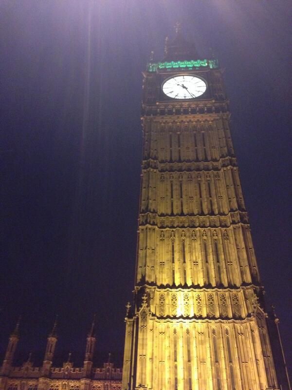 oh my god twitter doesn’t include alt text from images in their API