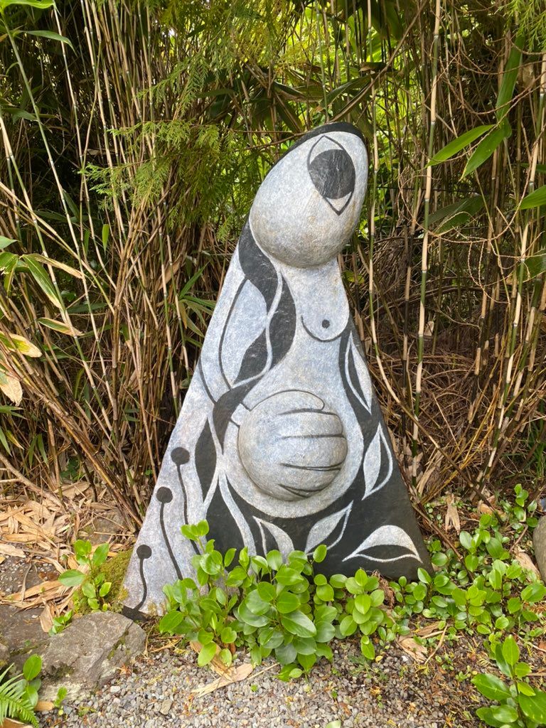 oh my god twitter doesn’t include alt text from images in their API