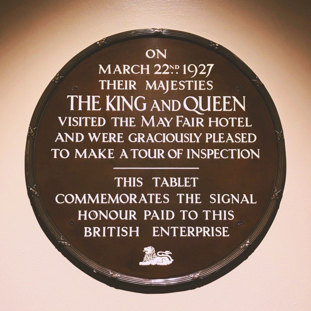 oh my god twitter doesn’t include alt text from images in their API