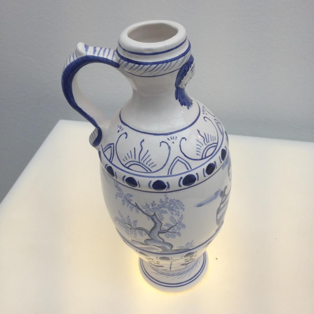 oh my god twitter doesn’t include alt text from images in their API