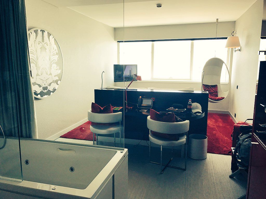 oh my god twitter doesn’t include alt text from images in their API