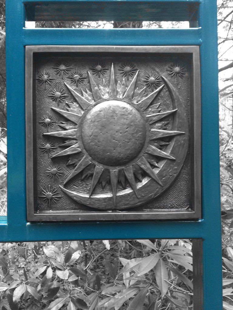 oh my god twitter doesn’t include alt text from images in their API