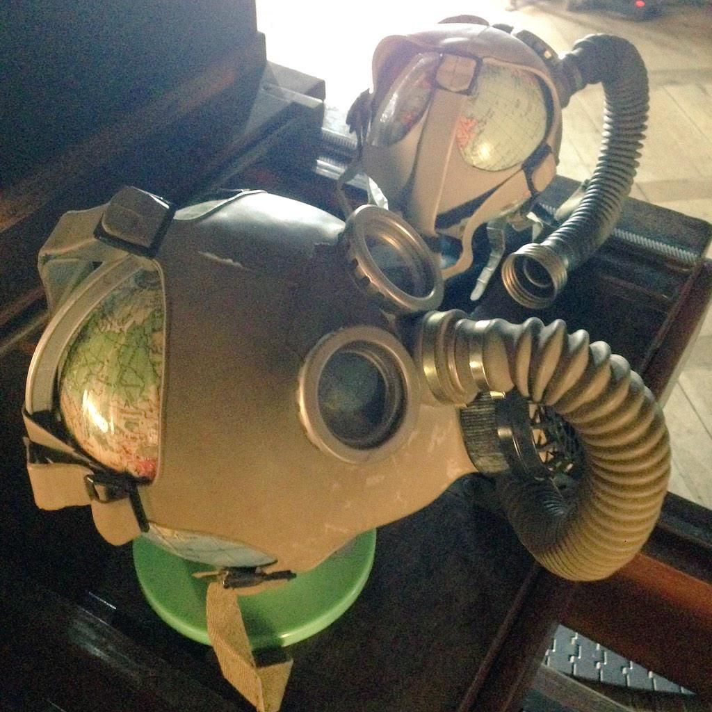 oh my god twitter doesn’t include alt text from images in their API