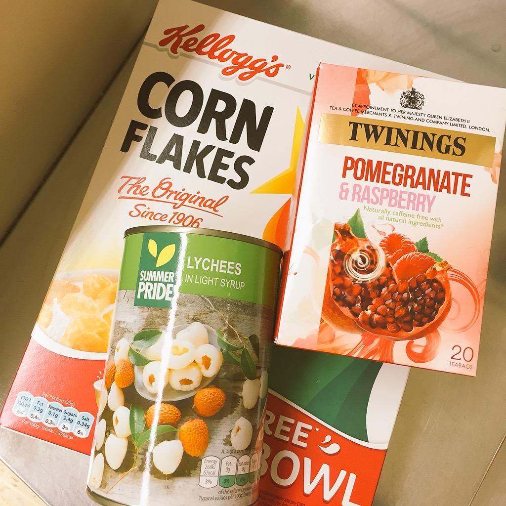 oh my god twitter doesn’t include alt text from images in their API