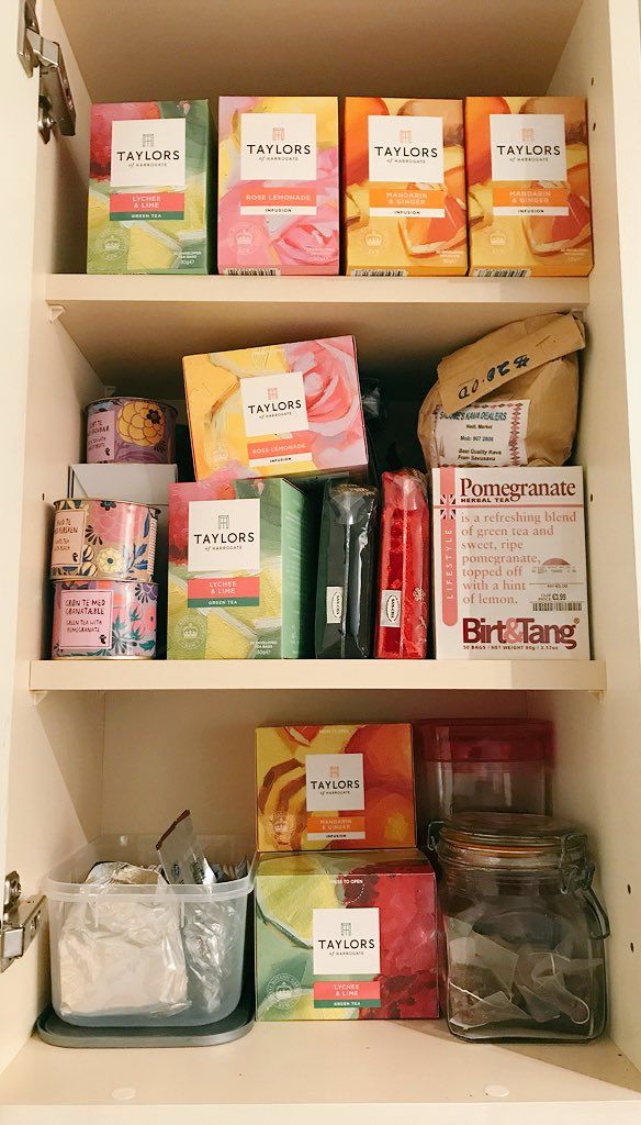 oh my god twitter doesn’t include alt text from images in their API