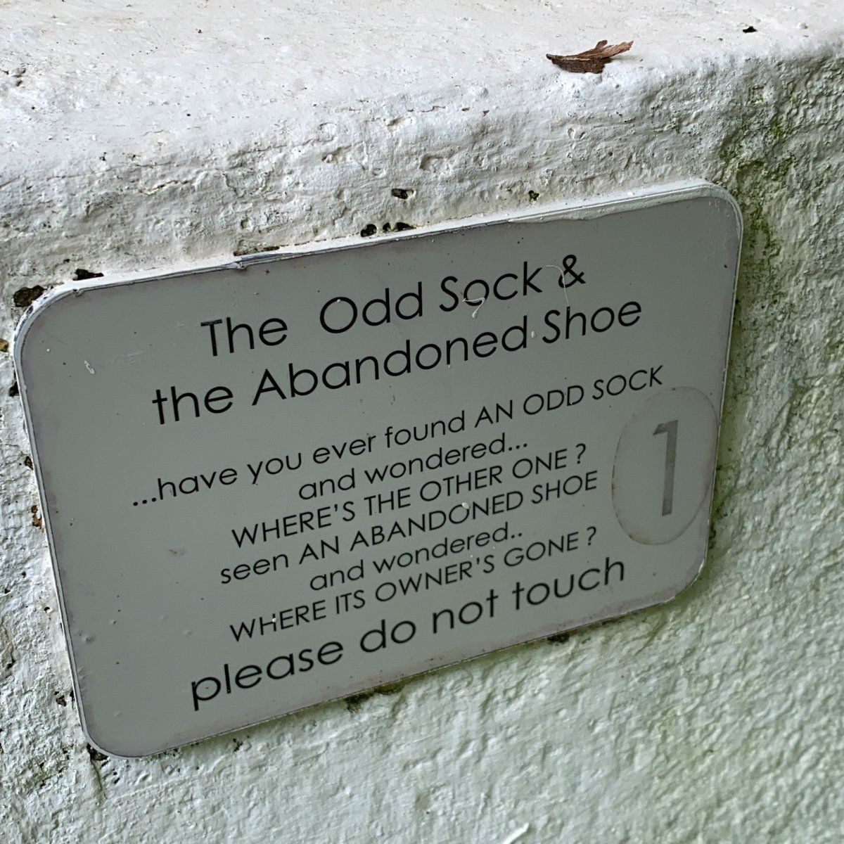 oh my god twitter doesn’t include alt text from images in their API