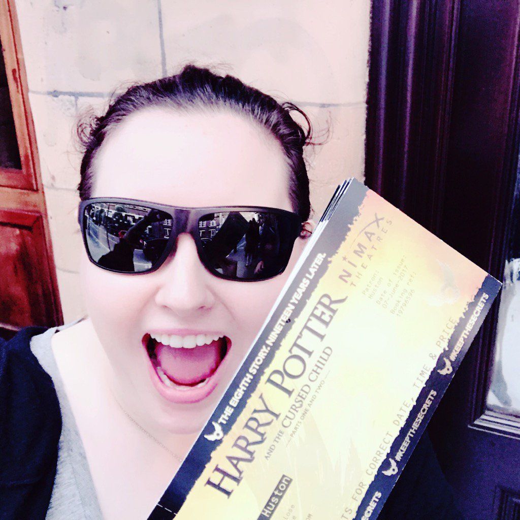 oh my god twitter doesn’t include alt text from images in their API