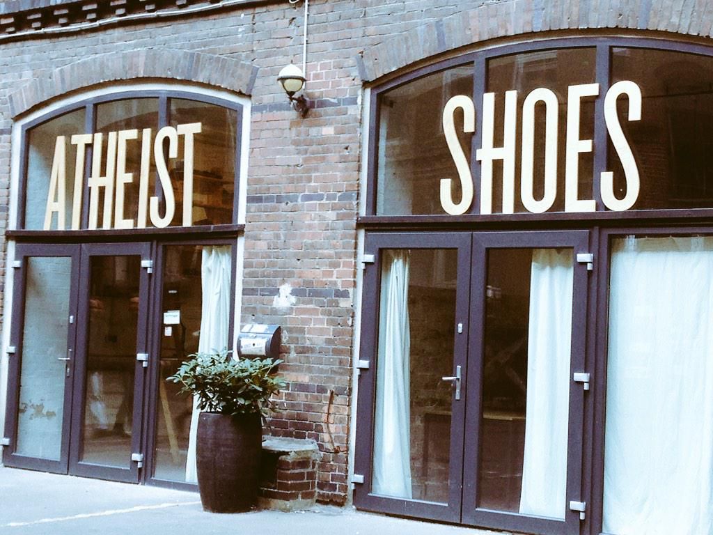 oh my god twitter doesn’t include alt text from images in their API