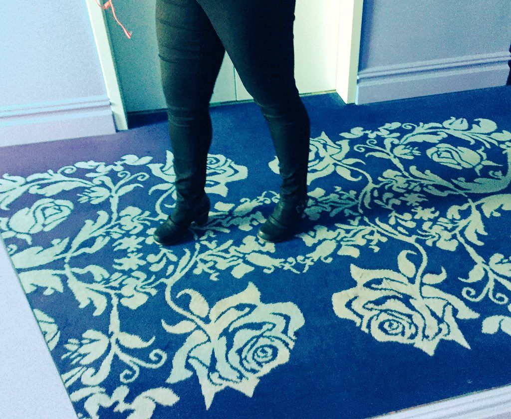 oh my god twitter doesn’t include alt text from images in their API