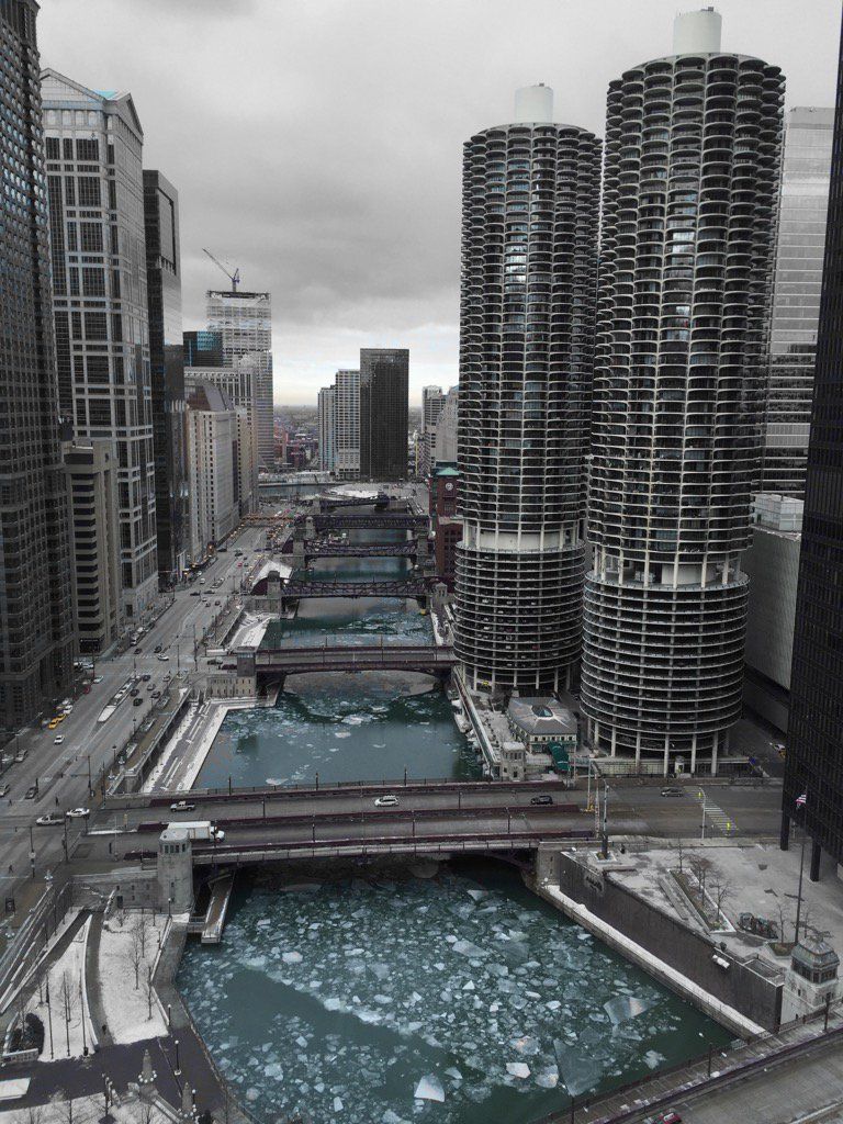 oh my god twitter doesn’t include alt text from images in their API