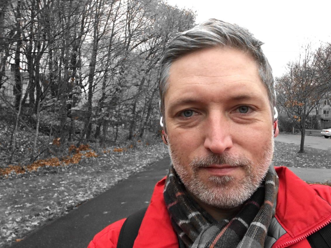 oh my god twitter doesn’t include alt text from images in their API