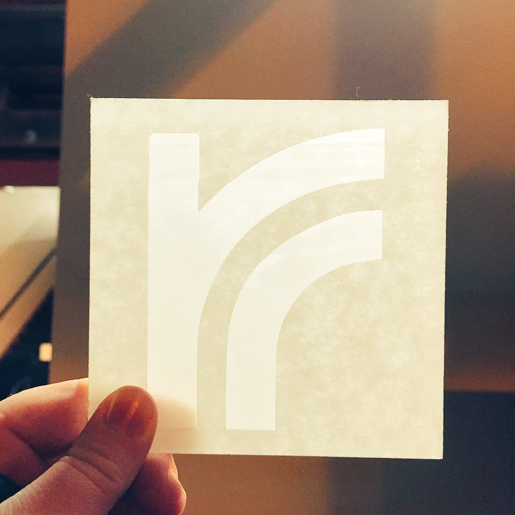 oh my god twitter doesn’t include alt text from images in their API