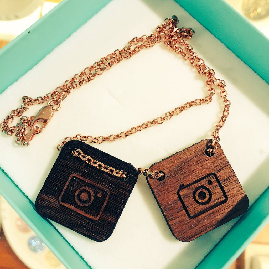 oh my god twitter doesn’t include alt text from images in their API