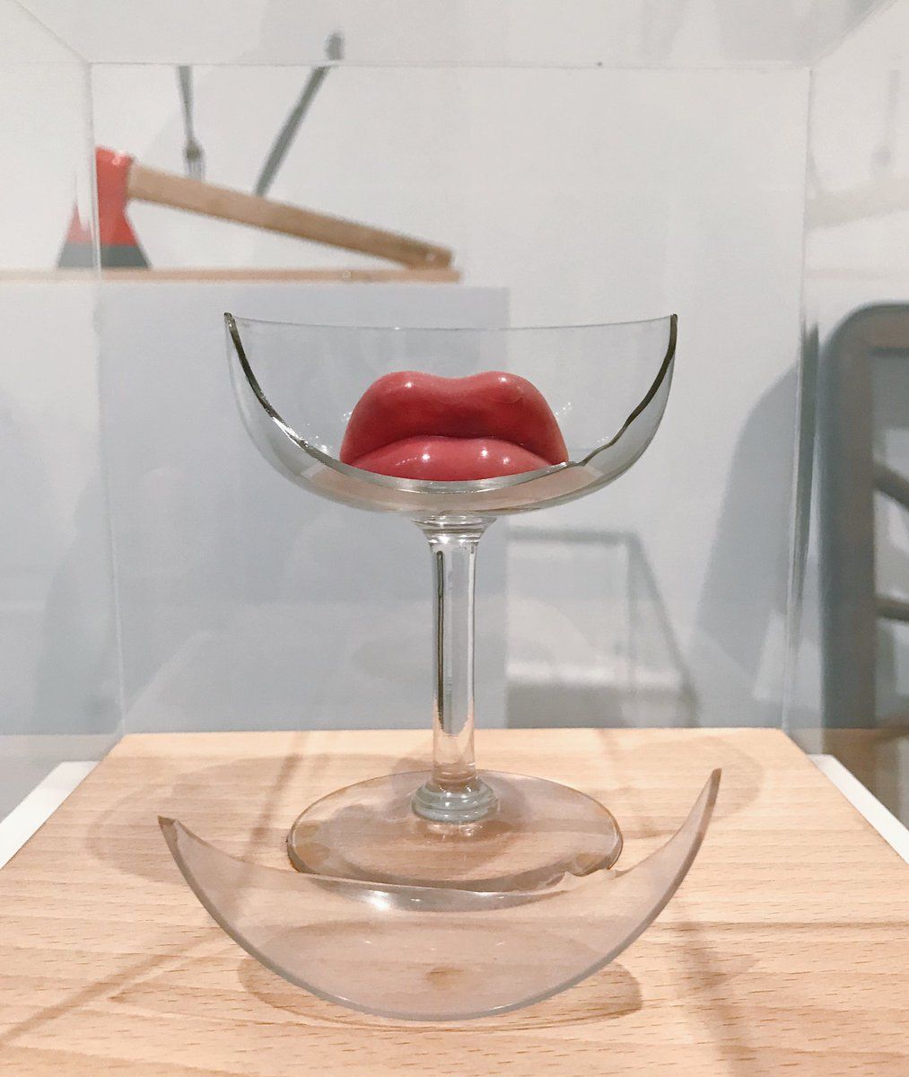 oh my god twitter doesn’t include alt text from images in their API