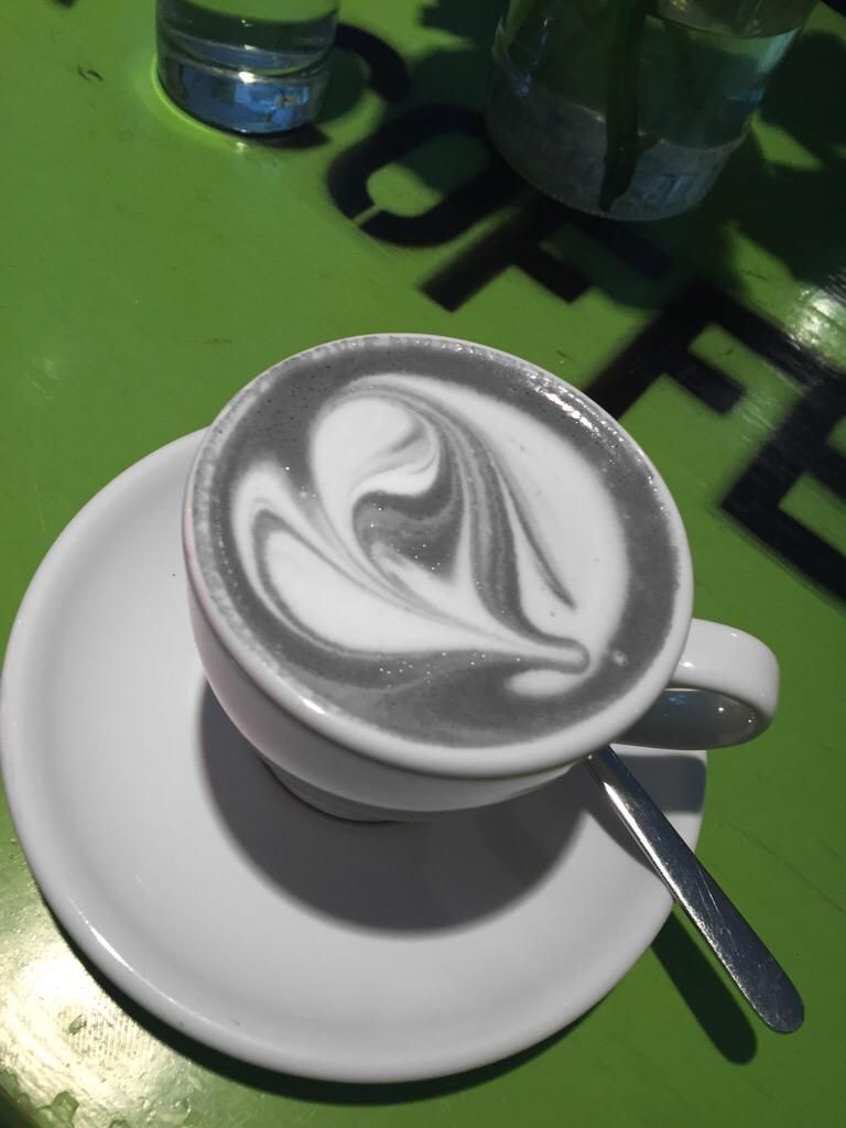 oh my god twitter doesn’t include alt text from images in their API