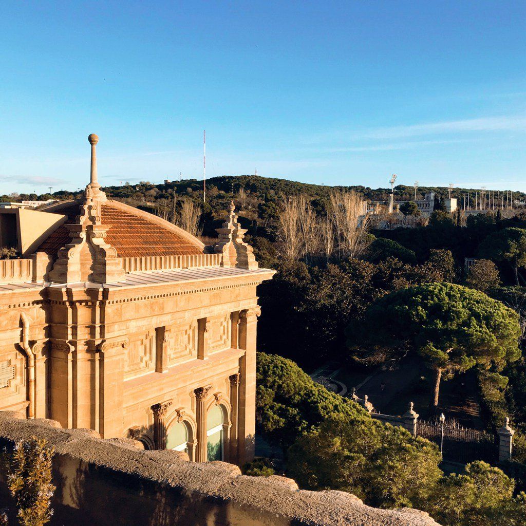 oh my god twitter doesn’t include alt text from images in their API