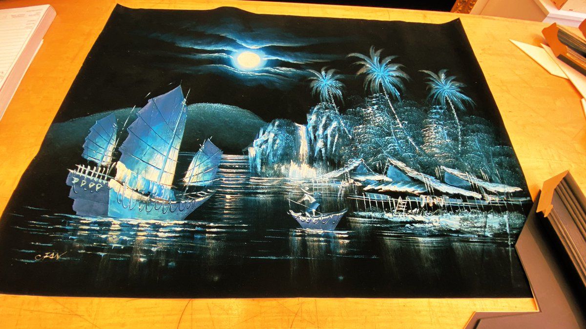 oh my god twitter doesn’t include alt text from images in their API