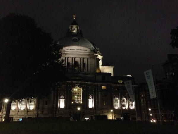 oh my god twitter doesn’t include alt text from images in their API