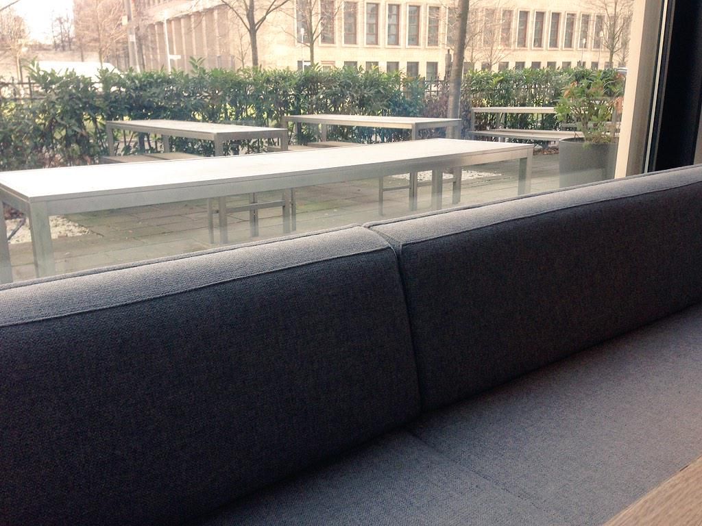 oh my god twitter doesn’t include alt text from images in their API