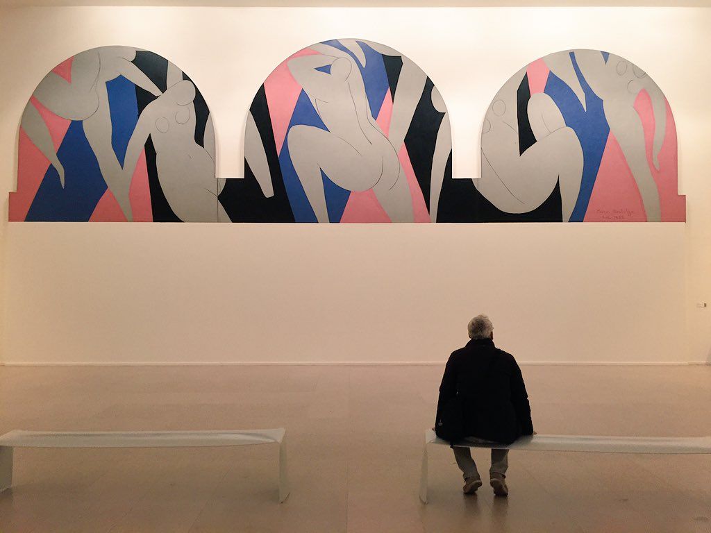 oh my god twitter doesn’t include alt text from images in their API