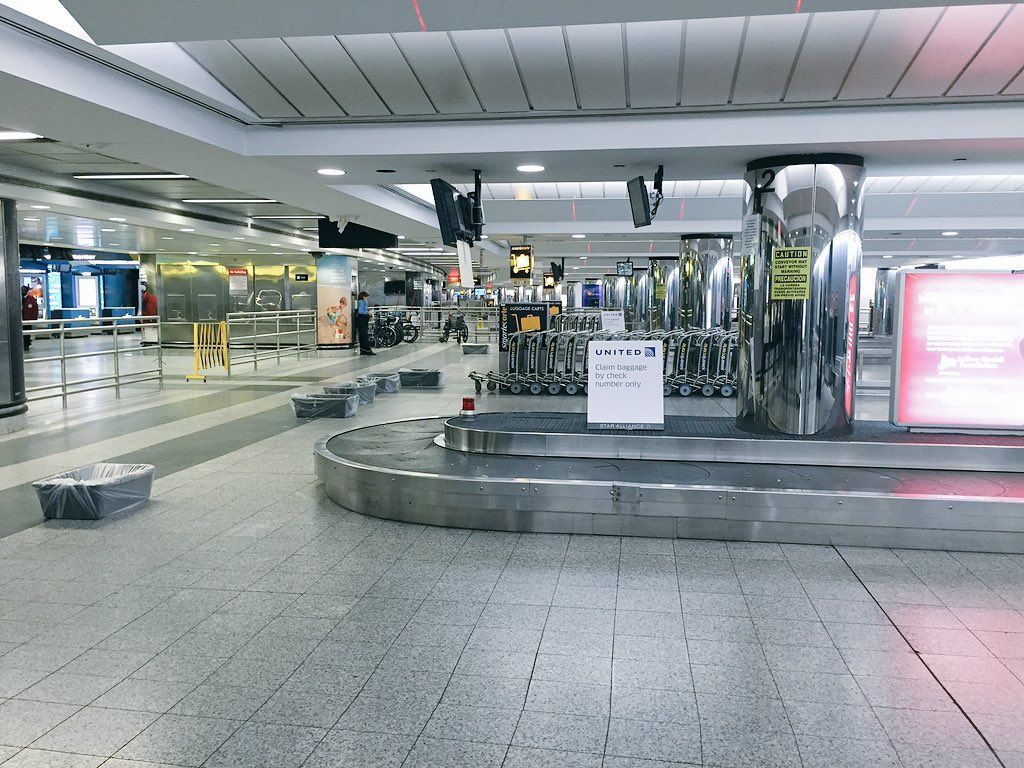 oh my god twitter doesn’t include alt text from images in their API