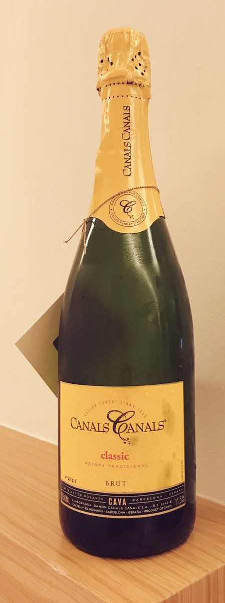 oh my god twitter doesn’t include alt text from images in their API