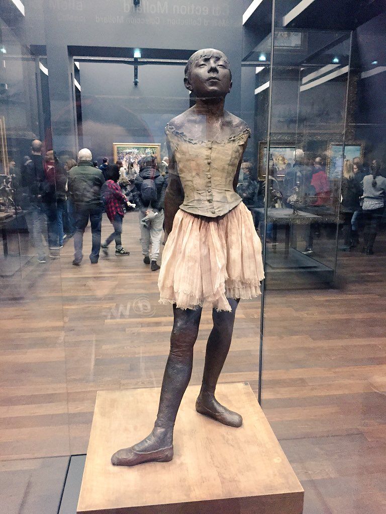 oh my god twitter doesn’t include alt text from images in their API