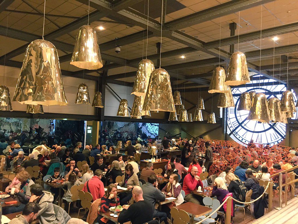 oh my god twitter doesn’t include alt text from images in their API