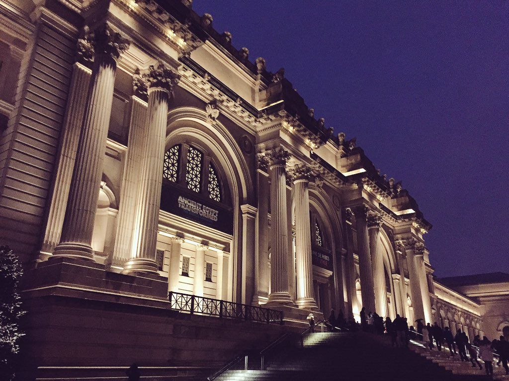 oh my god twitter doesn’t include alt text from images in their API