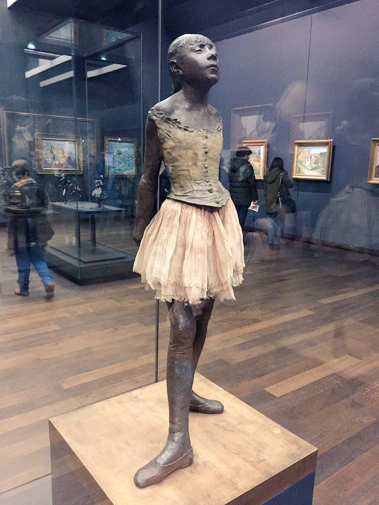 oh my god twitter doesn’t include alt text from images in their API