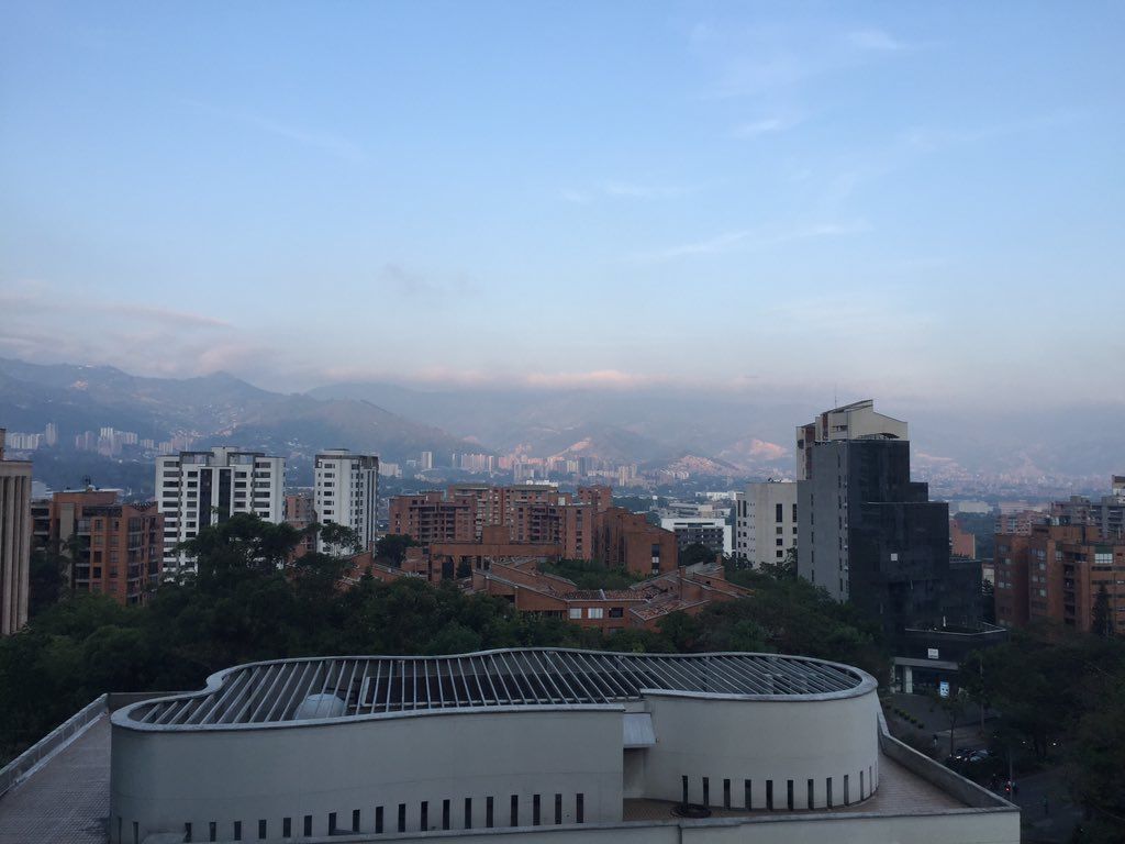 oh my god twitter doesn’t include alt text from images in their API