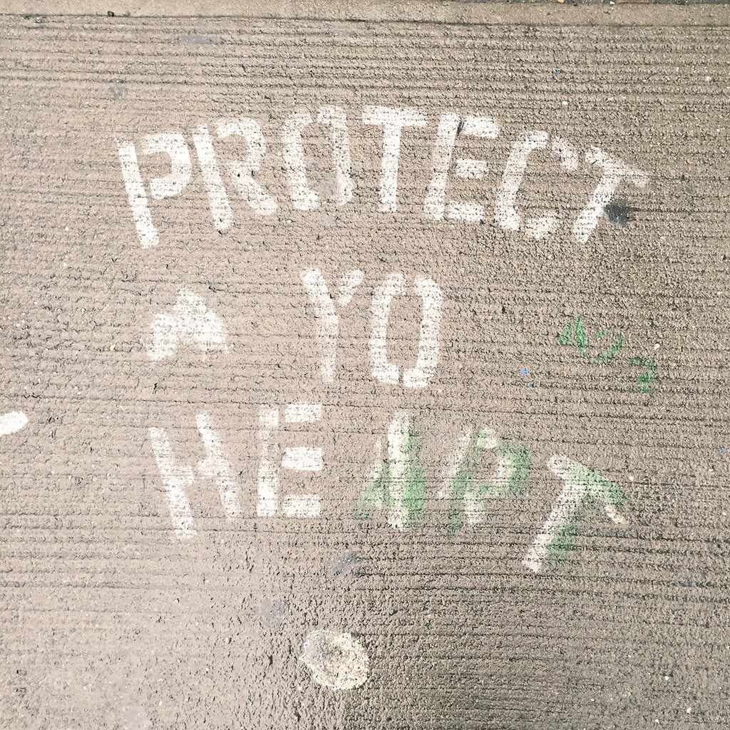 oh my god twitter doesn’t include alt text from images in their API