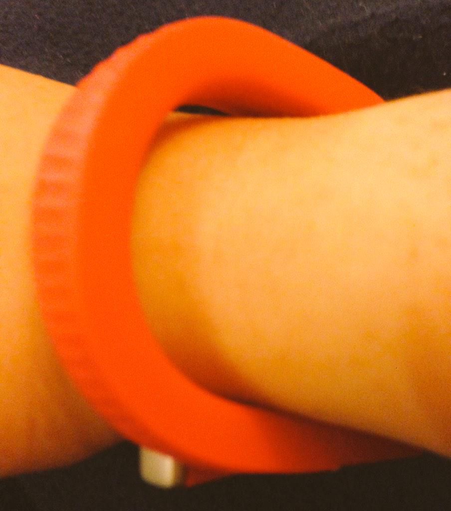 oh my god twitter doesn’t include alt text from images in their API