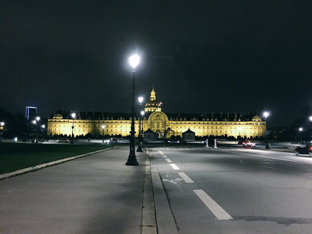 oh my god twitter doesn’t include alt text from images in their API