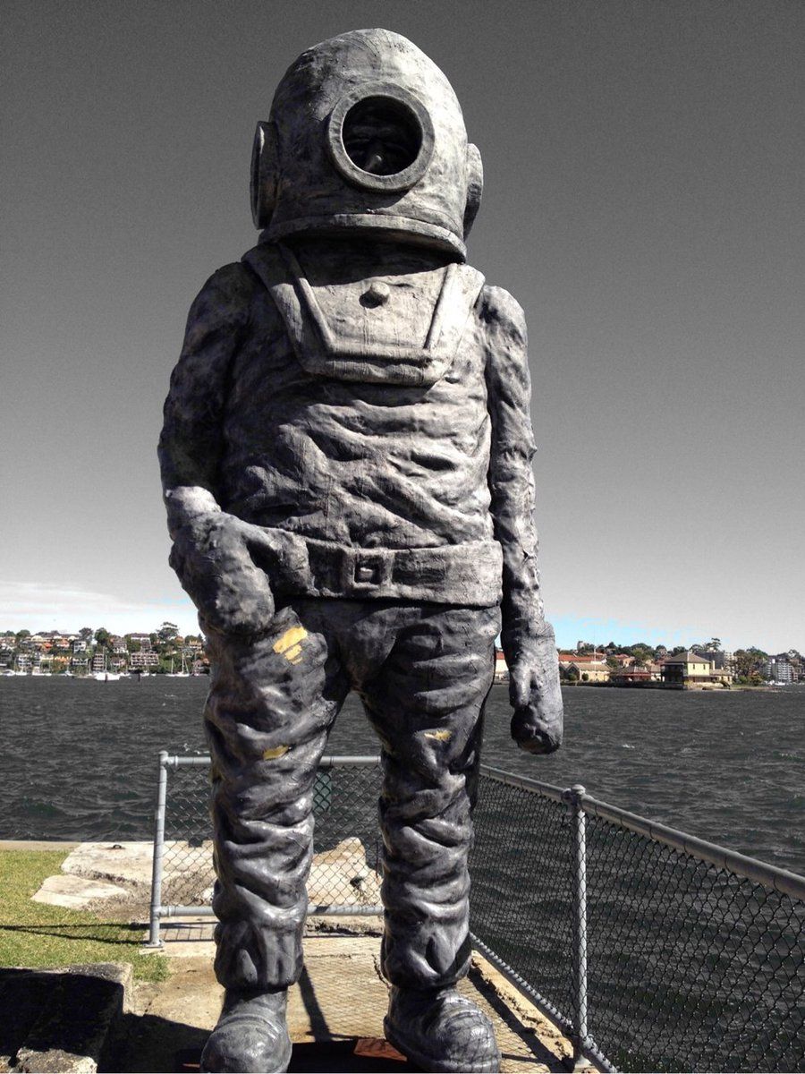 oh my god twitter doesn’t include alt text from images in their API