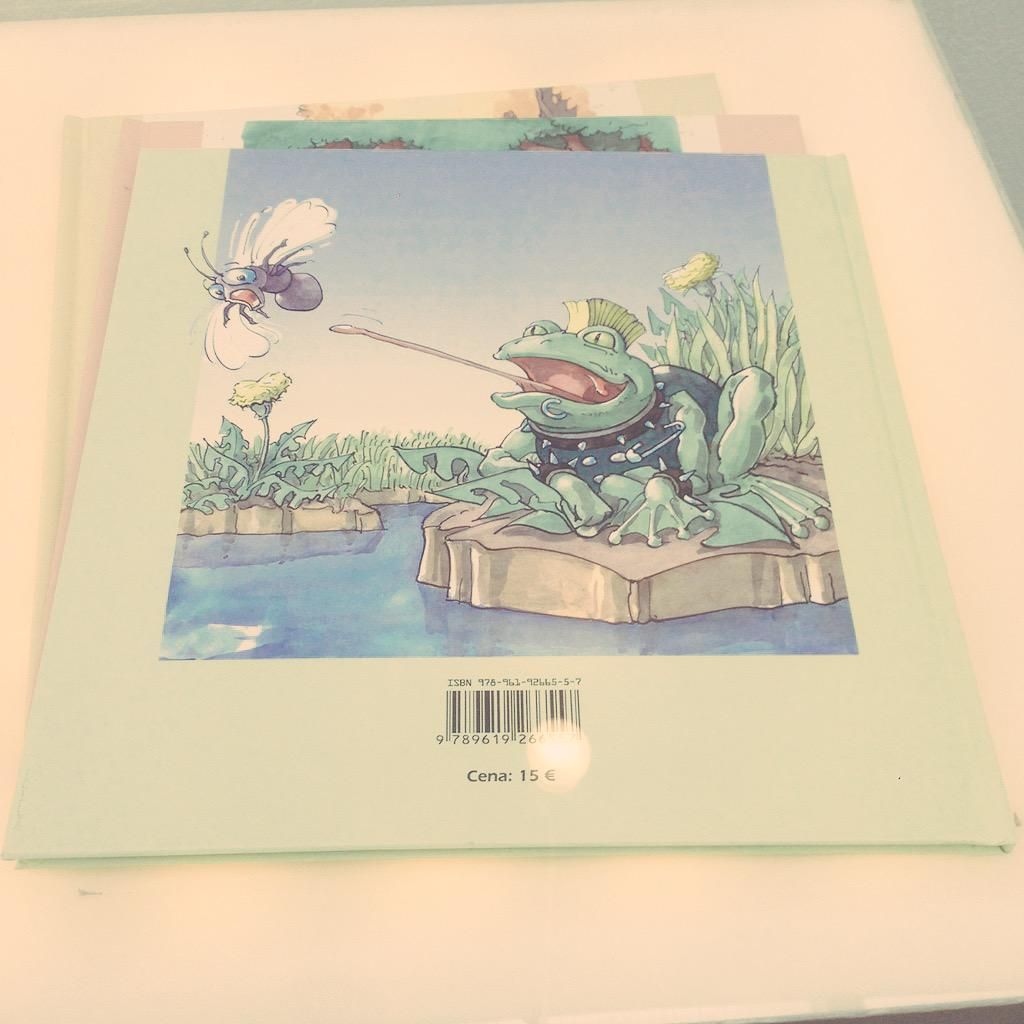 oh my god twitter doesn’t include alt text from images in their API