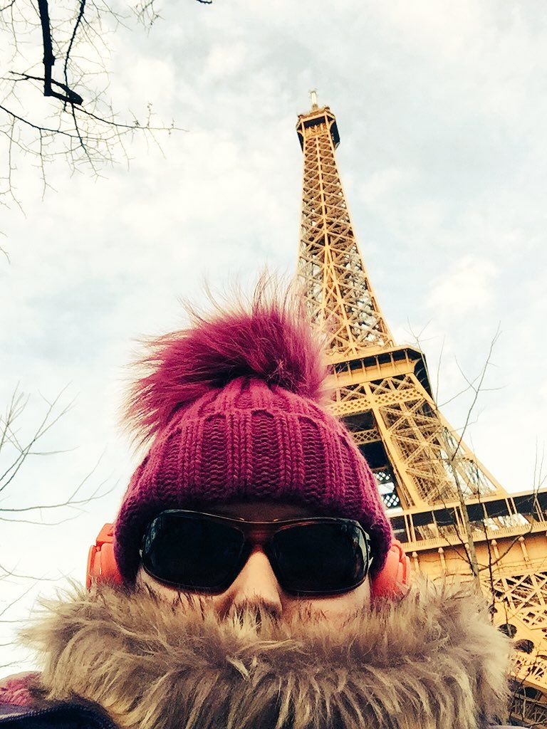 oh my god twitter doesn’t include alt text from images in their API