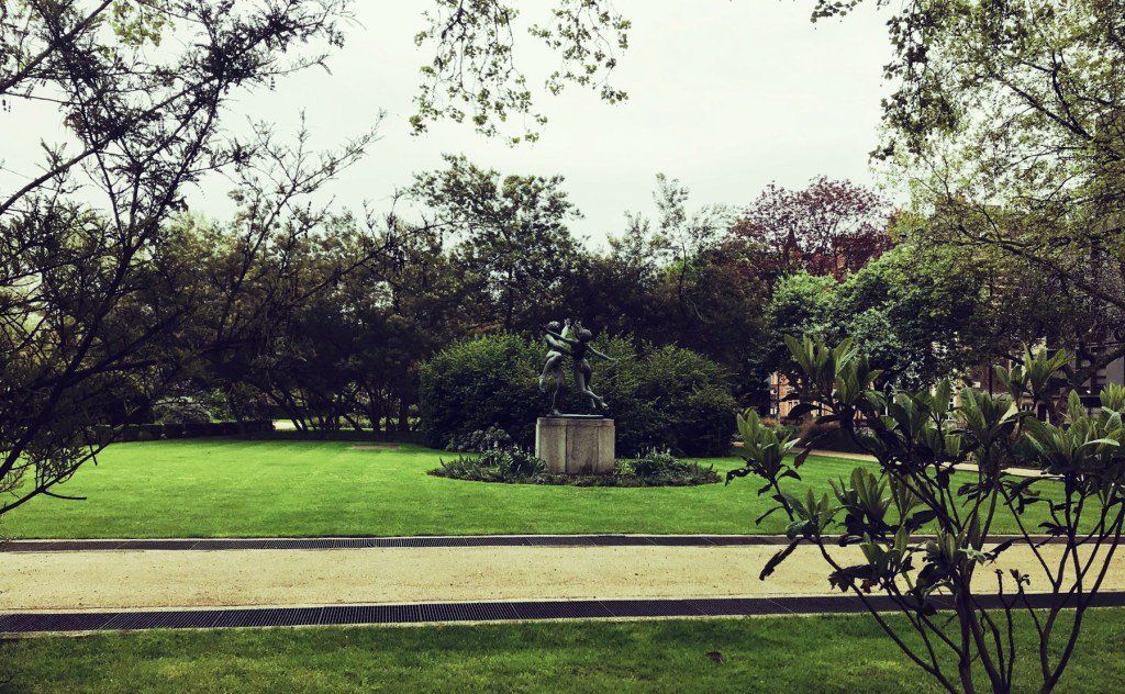 oh my god twitter doesn’t include alt text from images in their API