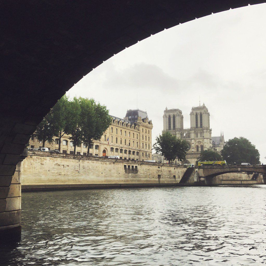 oh my god twitter doesn’t include alt text from images in their API