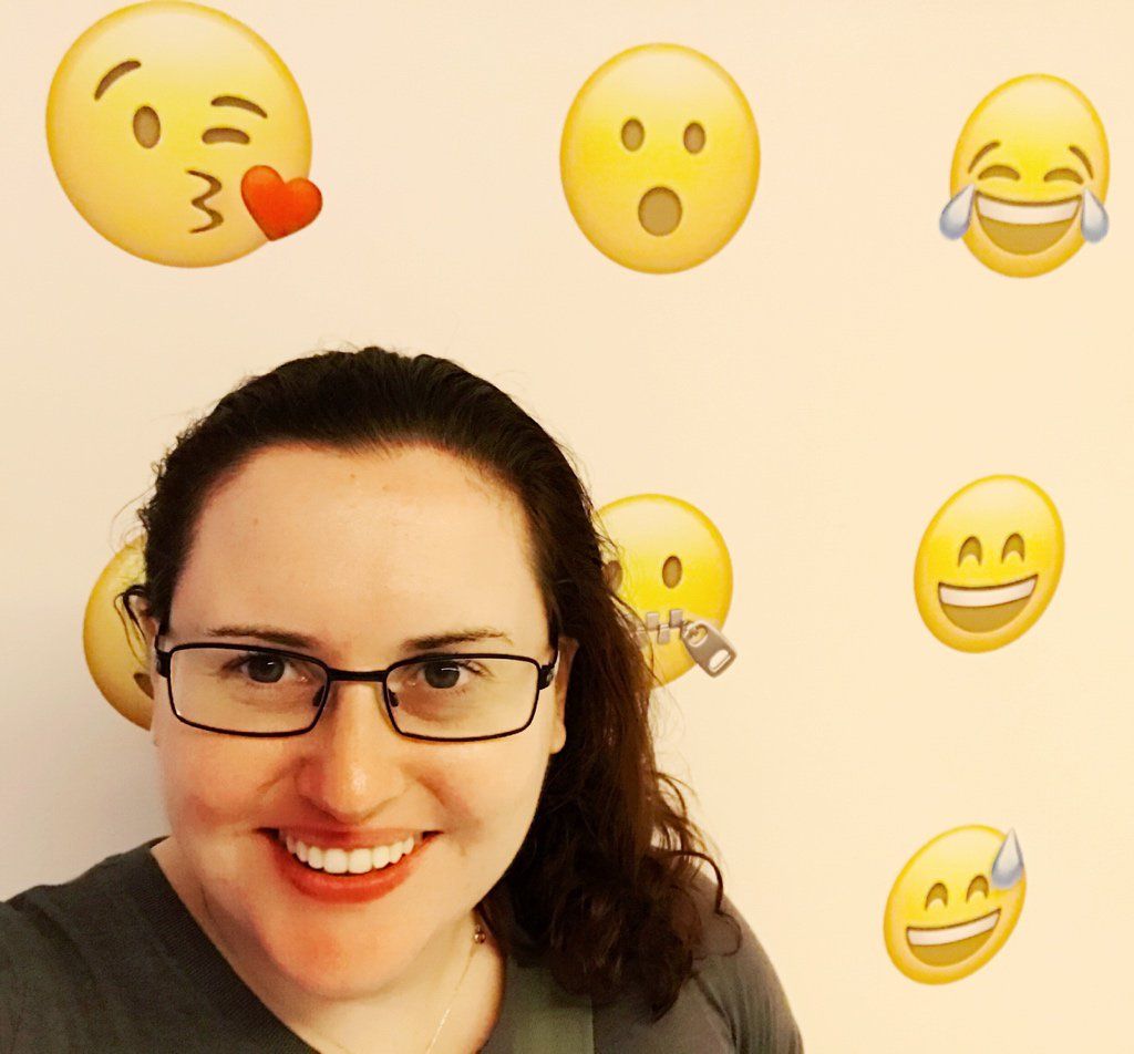 oh my god twitter doesn’t include alt text from images in their API