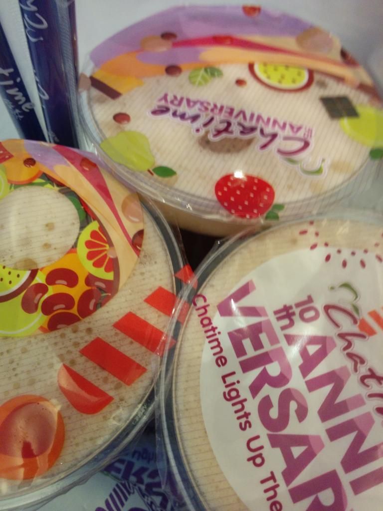 oh my god twitter doesn’t include alt text from images in their API