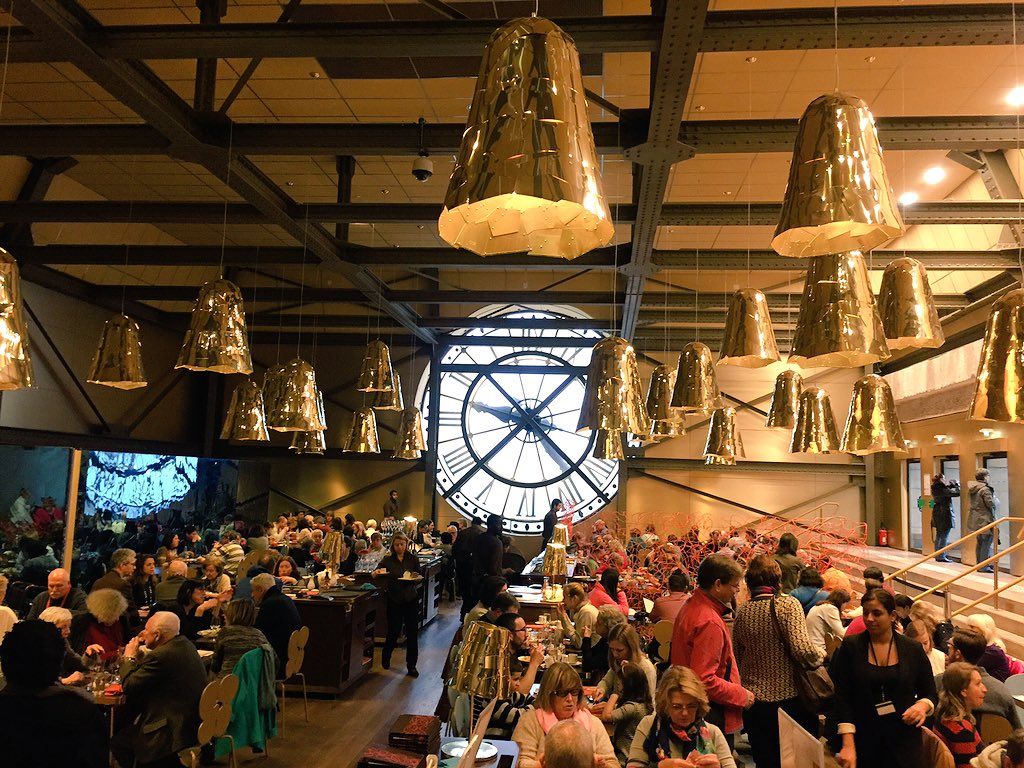 oh my god twitter doesn’t include alt text from images in their API