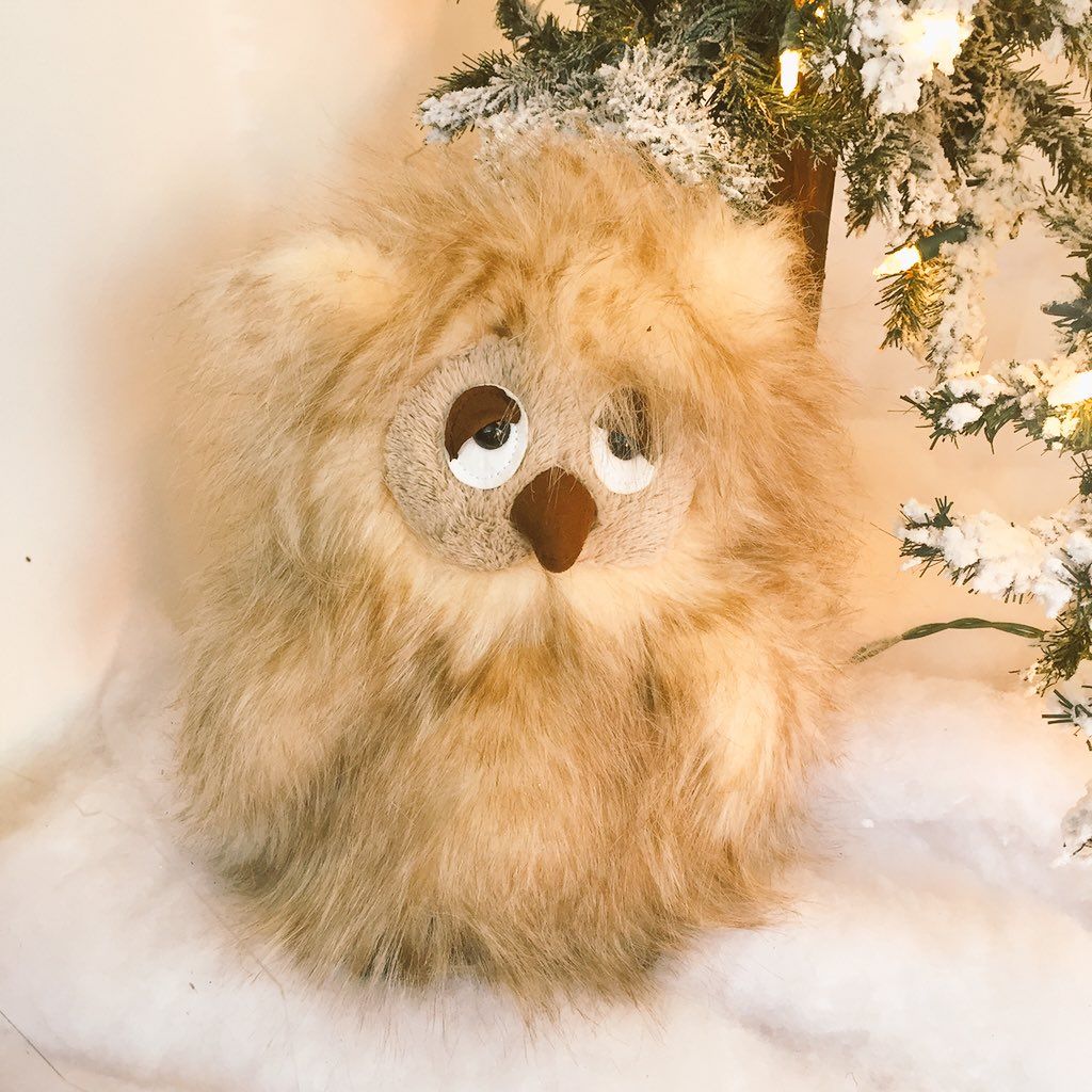 oh my god twitter doesn’t include alt text from images in their API