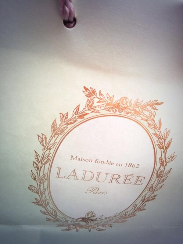 oh my god twitter doesn’t include alt text from images in their API