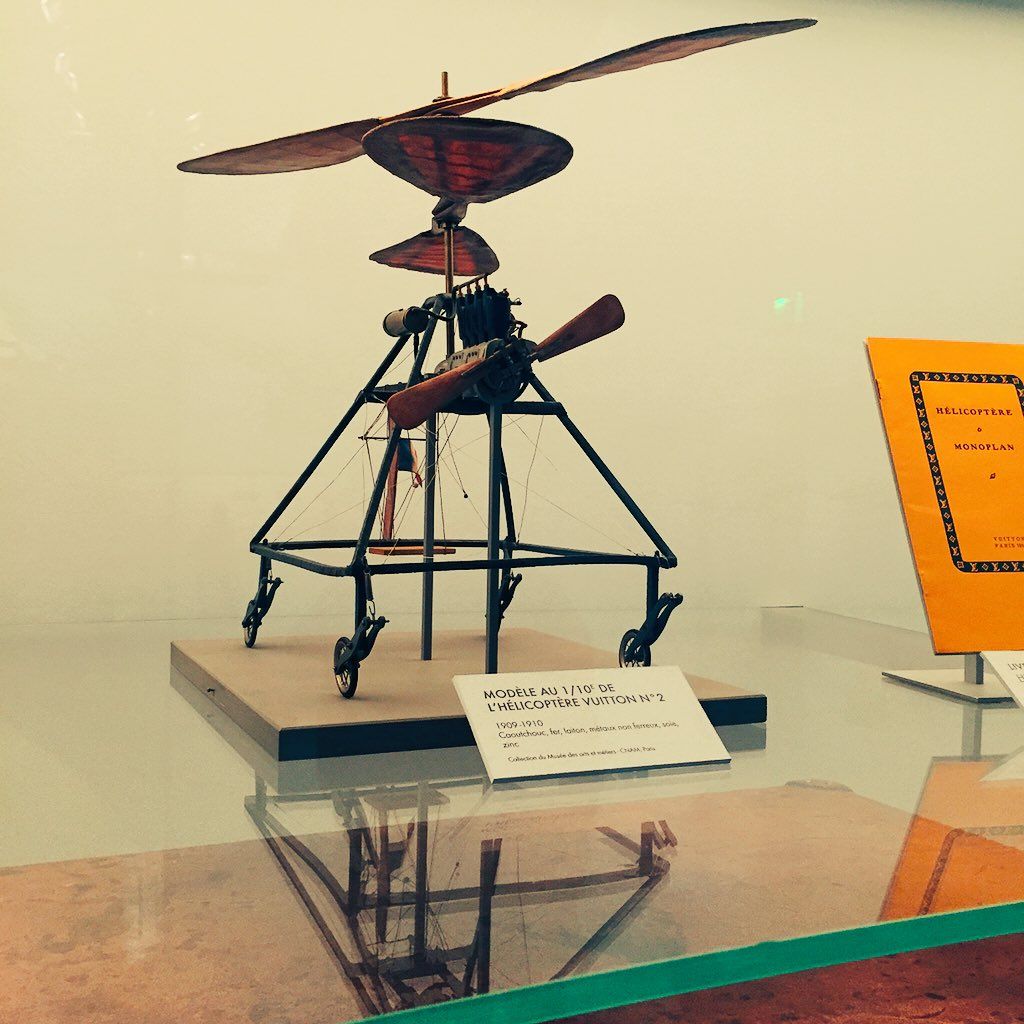 oh my god twitter doesn’t include alt text from images in their API