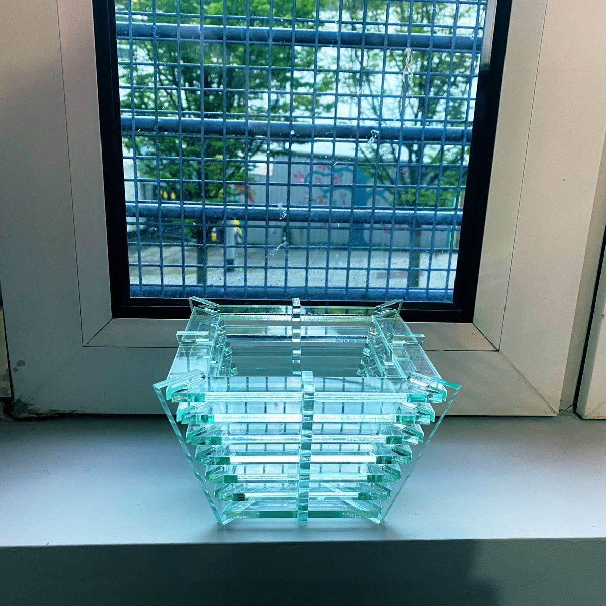 oh my god twitter doesn’t include alt text from images in their API