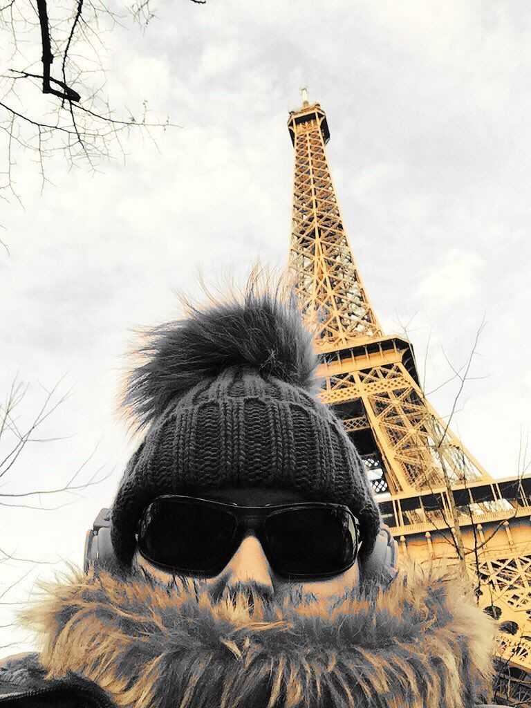 oh my god twitter doesn’t include alt text from images in their API