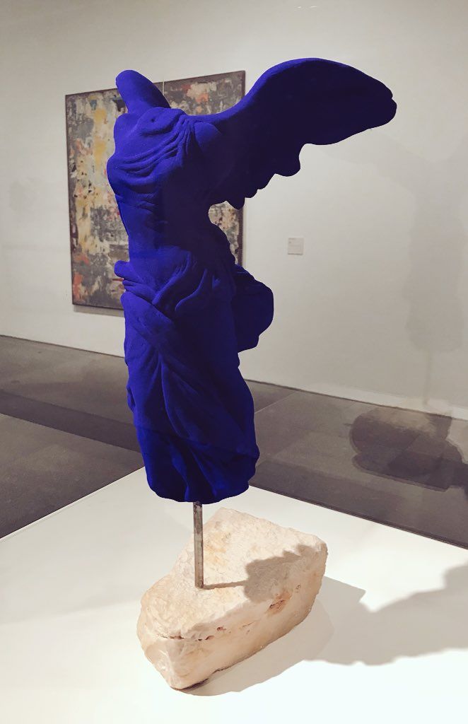 oh my god twitter doesn’t include alt text from images in their API